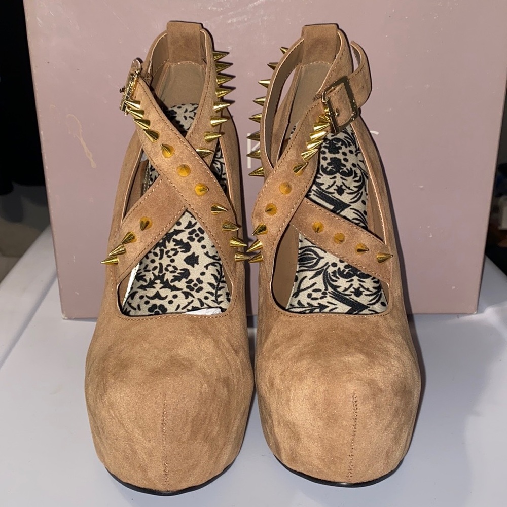 Suede heels